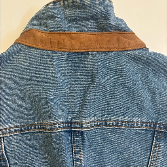 Vintage Blue Denim Vest - Picture 4 of 6